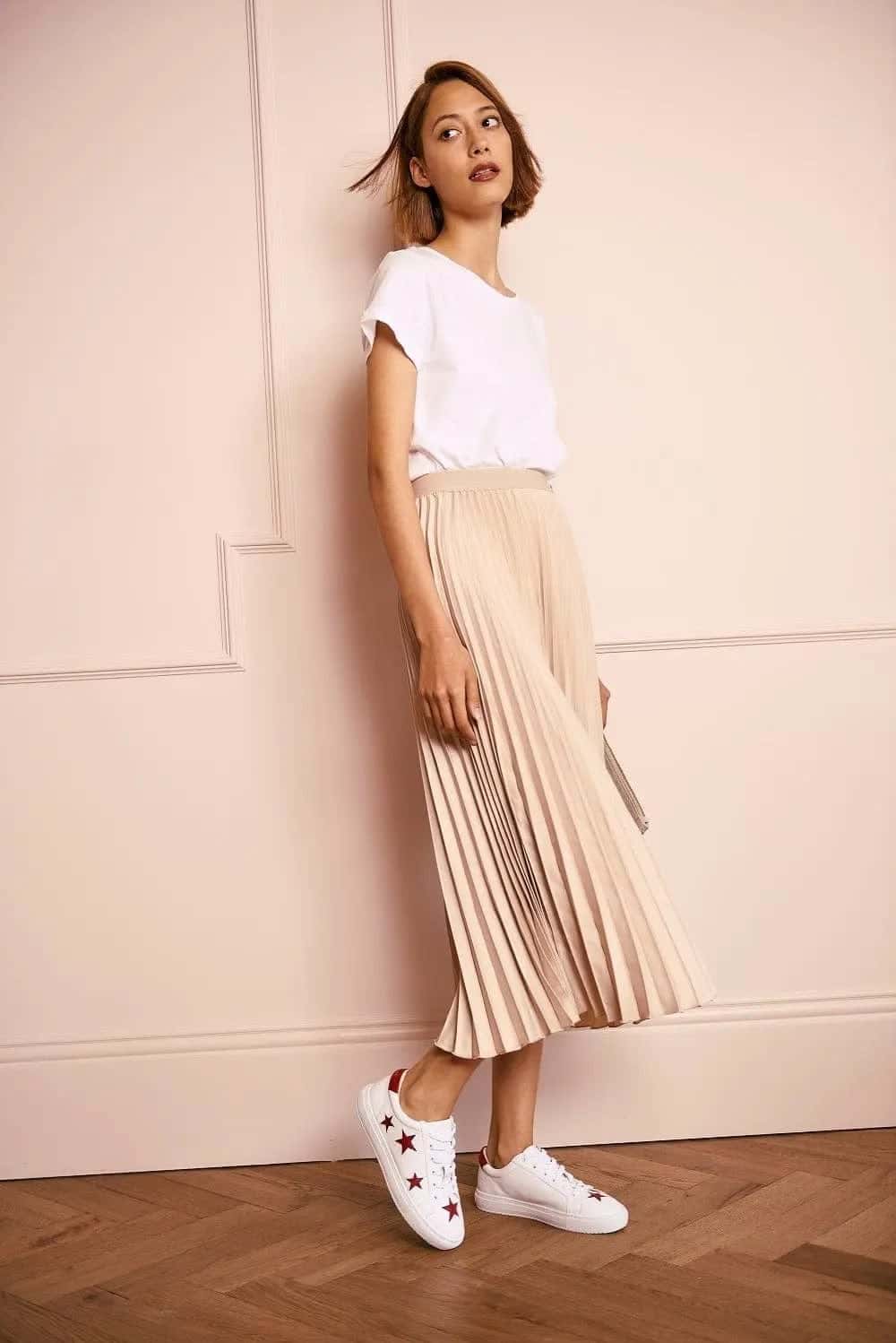 Hoxton White with Red Stars Leather Trainer Cocorose London